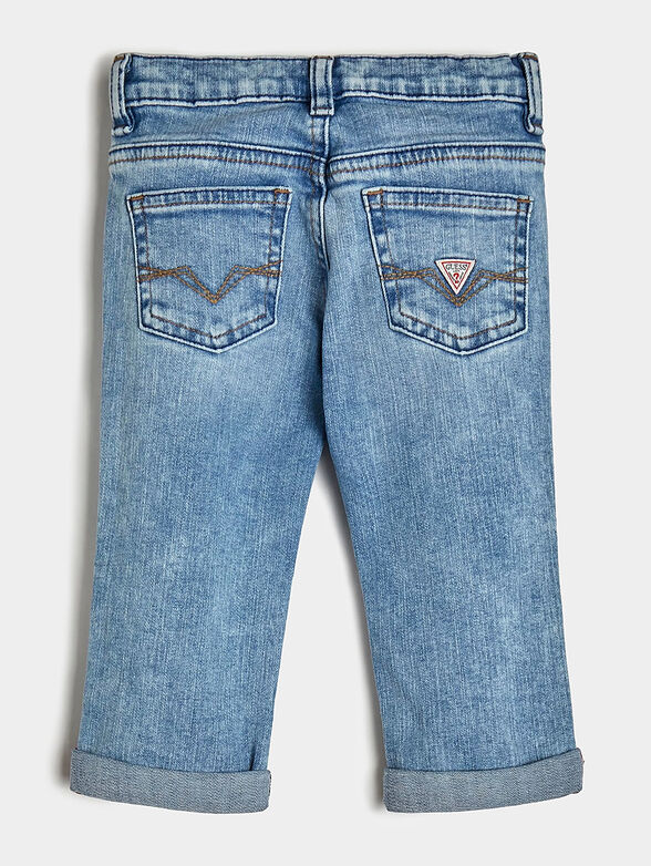Blue jeans with logo patch - 2