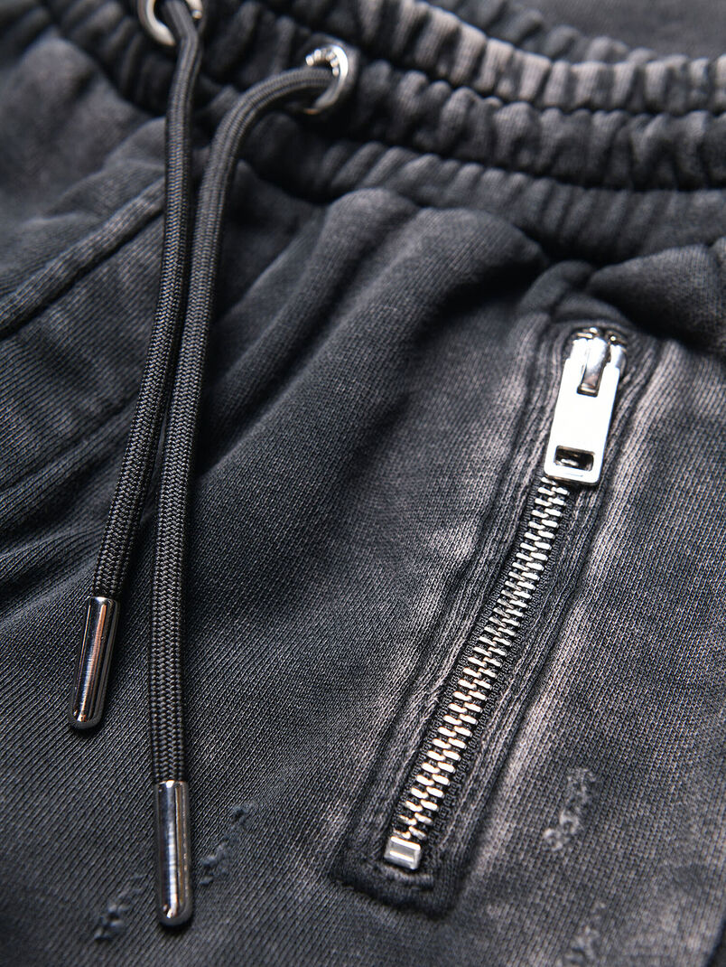 PDOC Cotton joggers in black color - 3