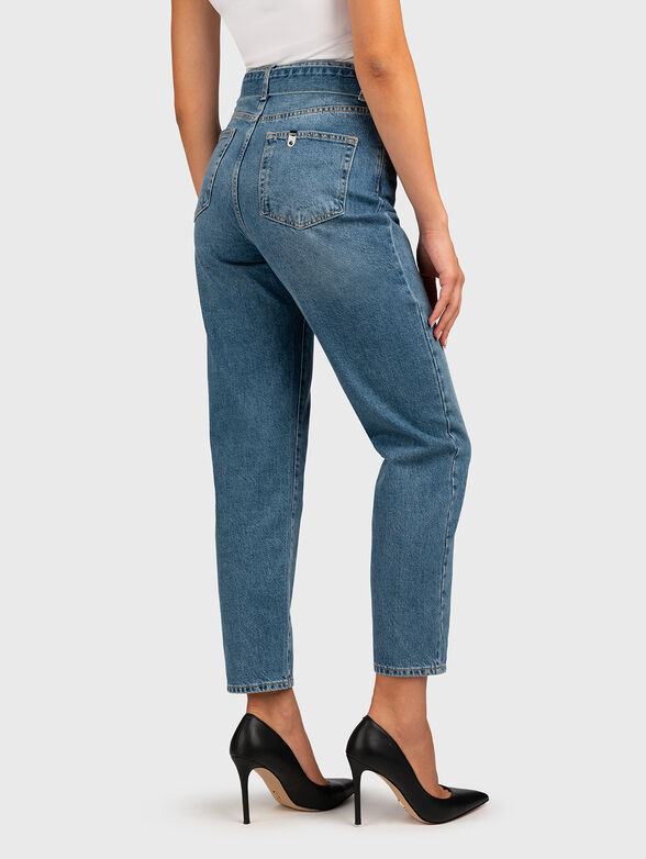 Jeans with washed effect and belt - 2