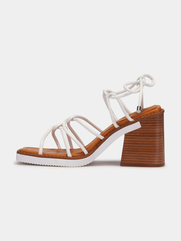 Sandals in white color - 4