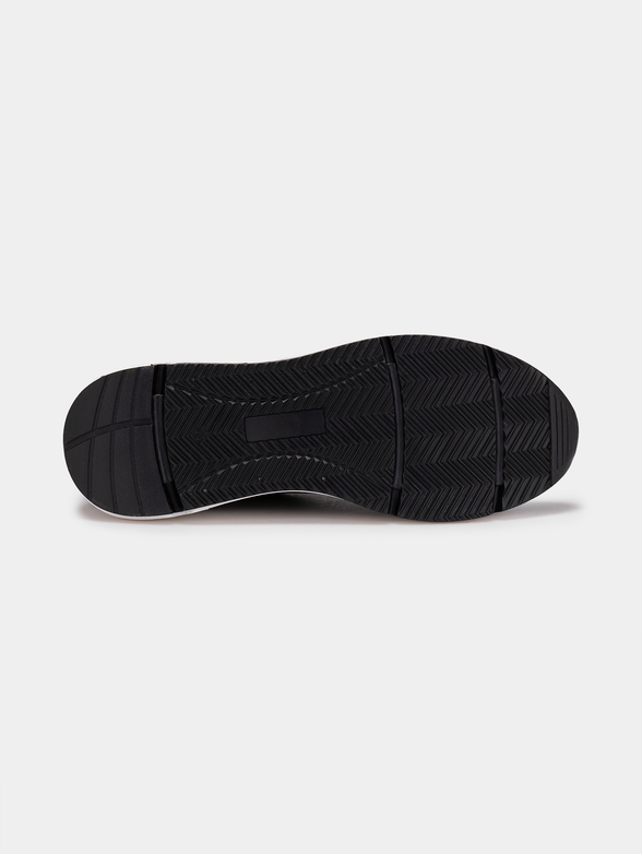 Black sneakers with metal logo detail - 5