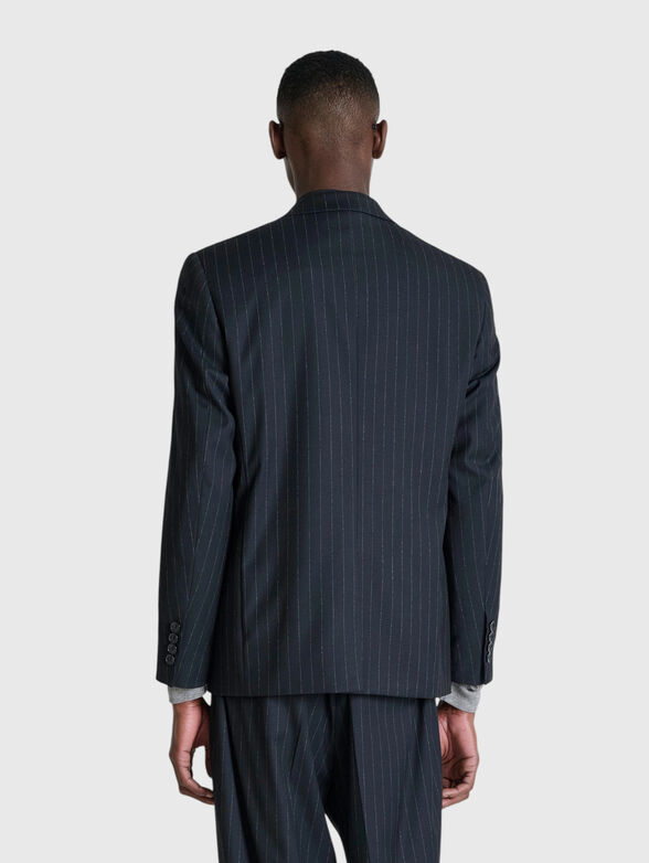 Striped jacket with a single-breasted closure - 3
