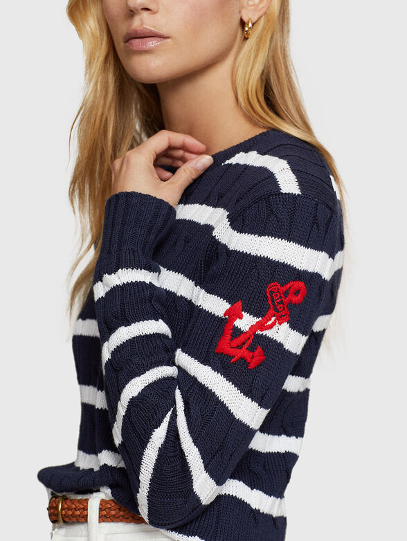 Sweater with contrast embroidery  - 4