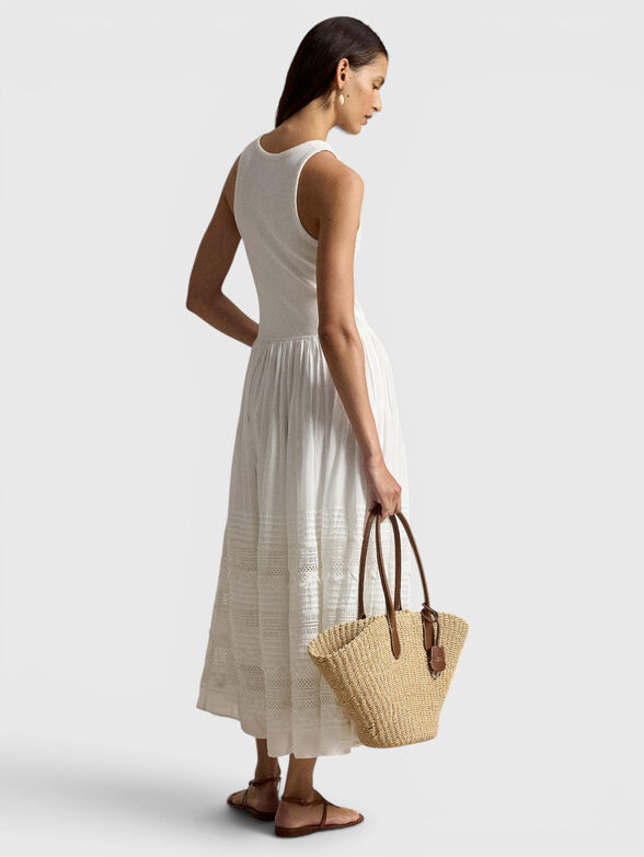 Sleeveless dress with lace - 2
