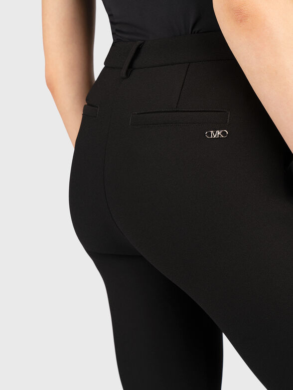 Trousers with high waist and wide legs - 3