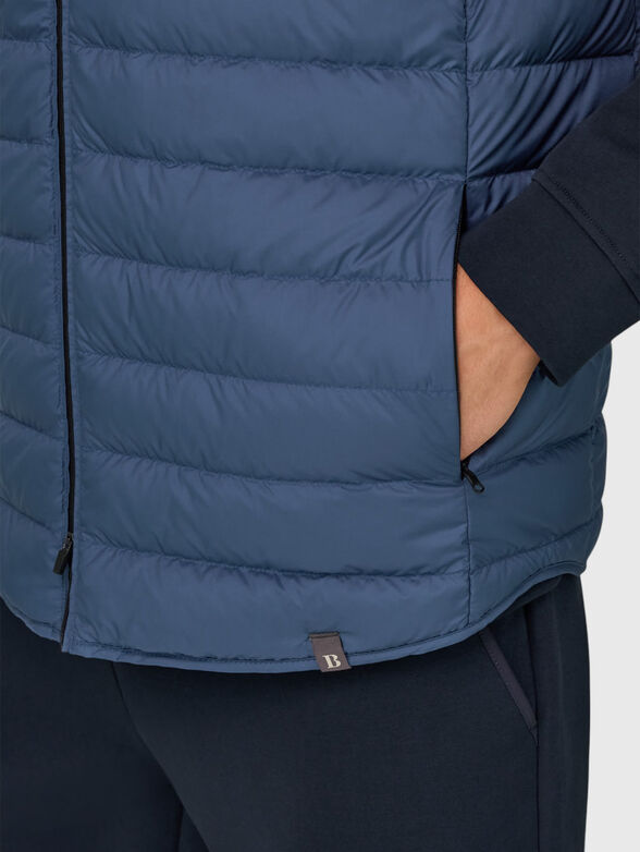 Blue vest - 4