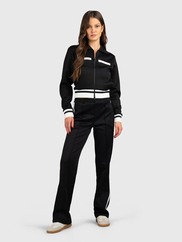 Sports pants with contrast trim - 4