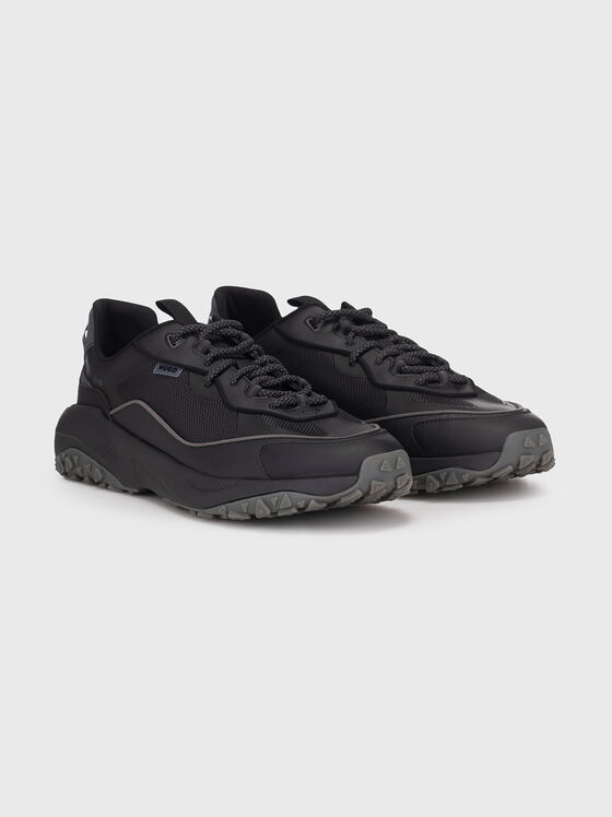 Sports shoes with logo - 2