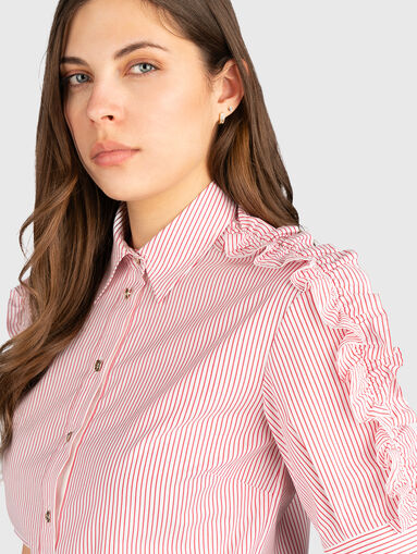 Cotton shirt with accent sleeves - 4