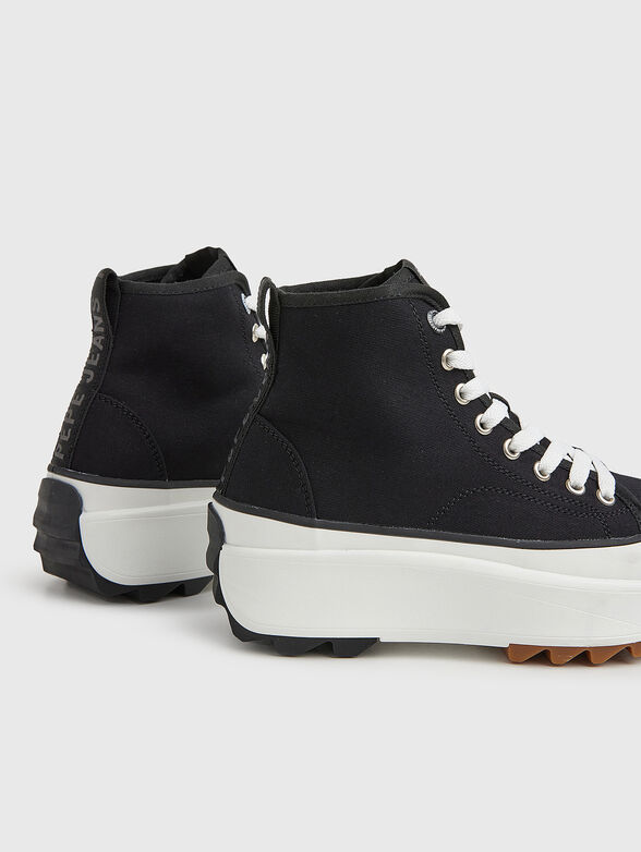 Sneakers in black color on platform - 4