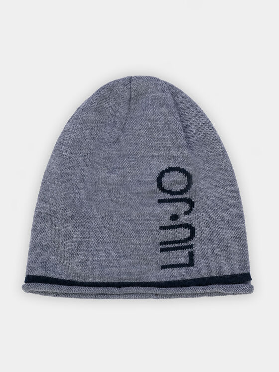 Сива плетена шапка с лого - 1