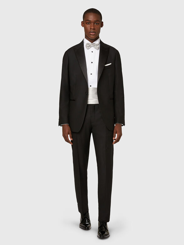 Jacket with peak lapel - 2