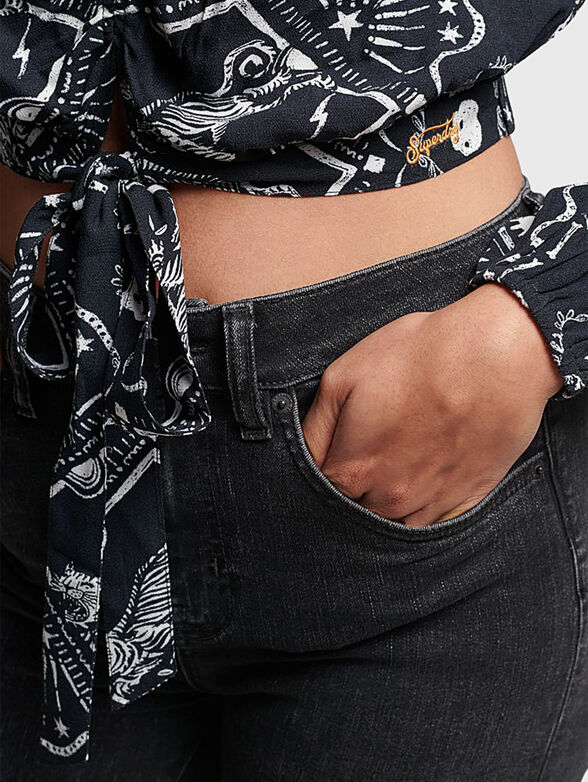 VINTAGE crop blouse with print - 4