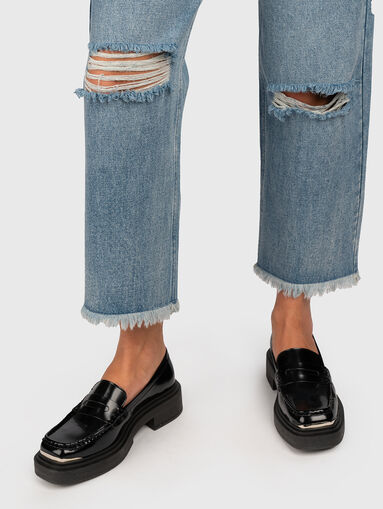 Jeans with distressed effect - 4