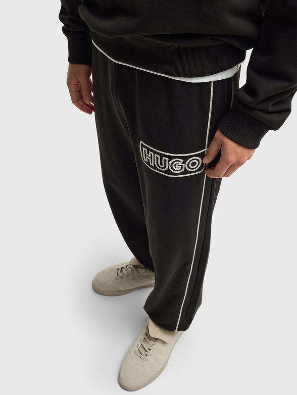Tracksuit with contrast embroidery - 3