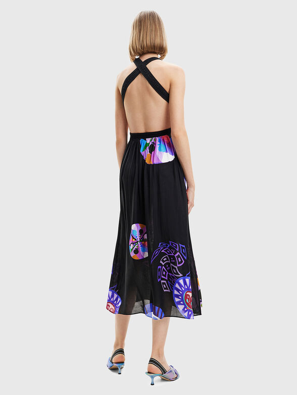 Dress with contrast print and bare back - 2