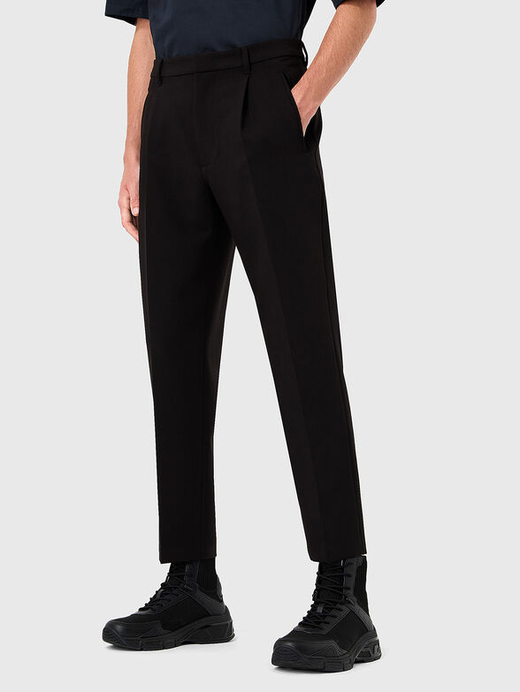 Black trousers with an edge - 1