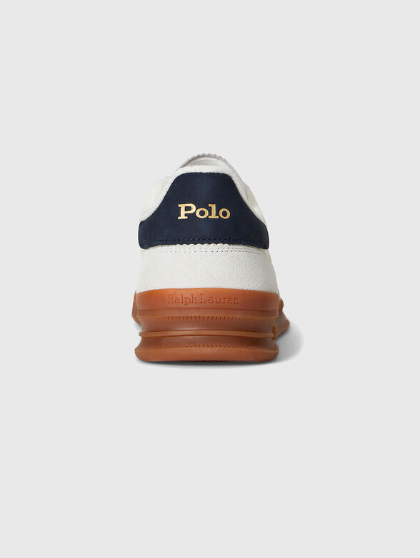 Sneakers with a logo detail - 3