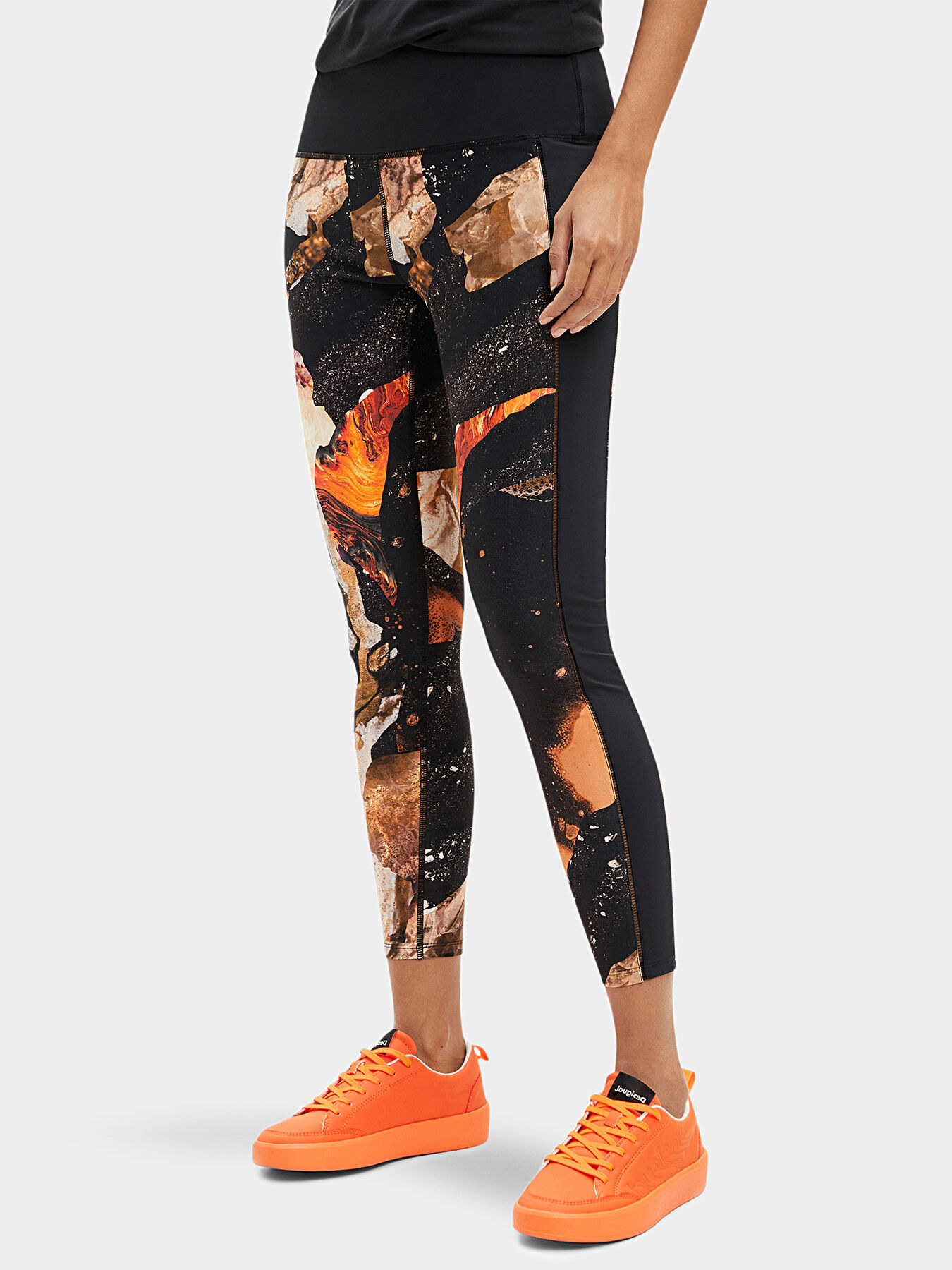 FLORE sports leggings with print brand DESIGUAL Globalbrandsstore en