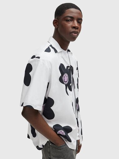 Shirt with contrast print - 4