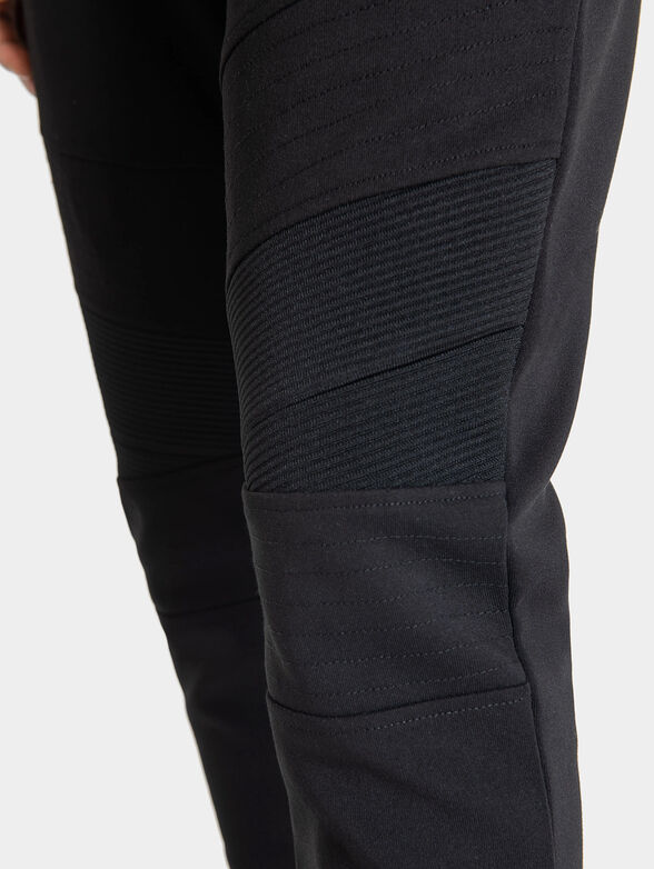 Sports pants with zippers - 3