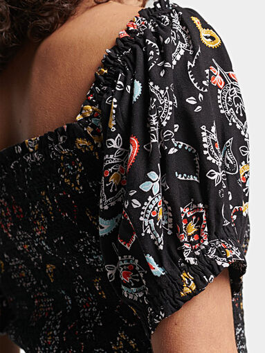 Black blouse with short sleeve - 5