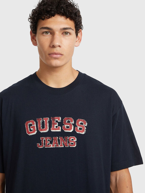 Oversized T-shirt with vintage print - 4