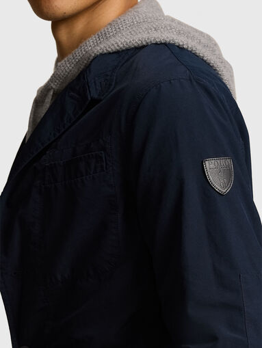 Jacket with logo patch on sleeve - 4