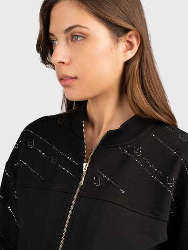 Sweatshirt with rhinestones - 5