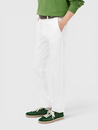 Cotton-blend chino pants - 3