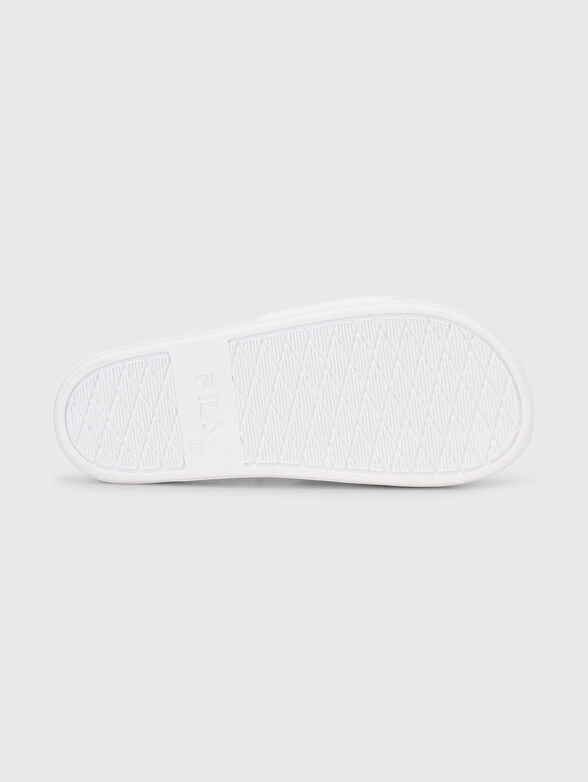 BAYWALK slippers in white - 5