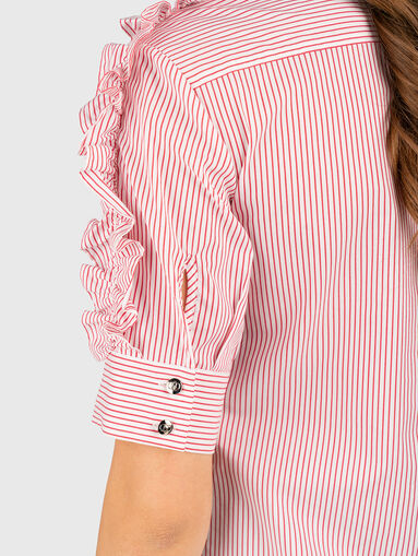 Cotton shirt with accent sleeves - 5