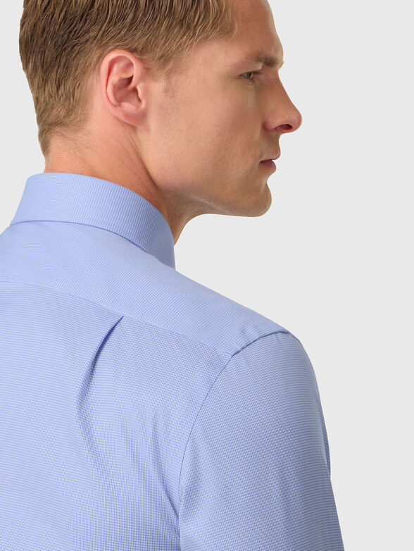 Light blue shirt - 4