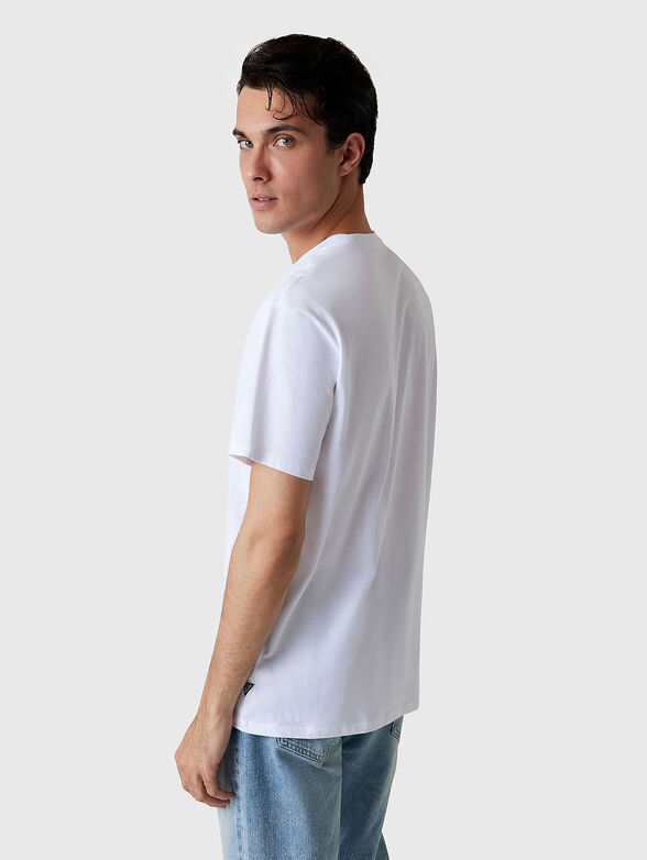 Cotton T-shirt with oval neckline in beige - 3