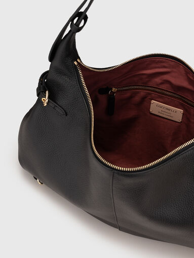 Leather shoulder bag with gold details - 5