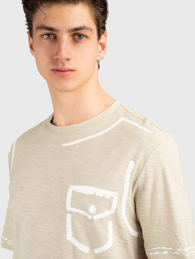 Cotton T-shirt with graphic print - 5