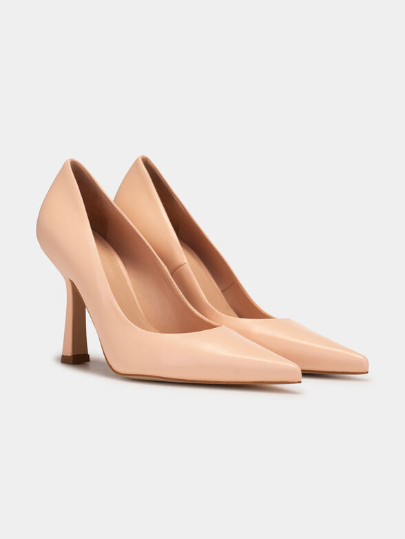 Heeled shoes in peach color - 2