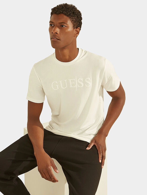 T-shirt in black color - 1