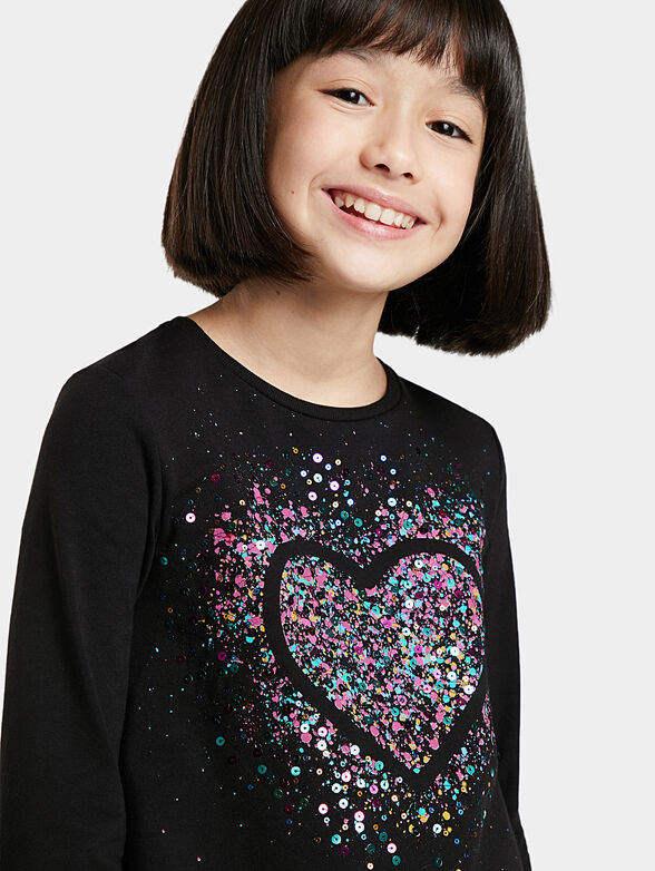 Blouse with long sleeves and art details - 4