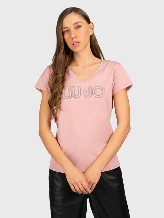 Black T-shirt with logo accent