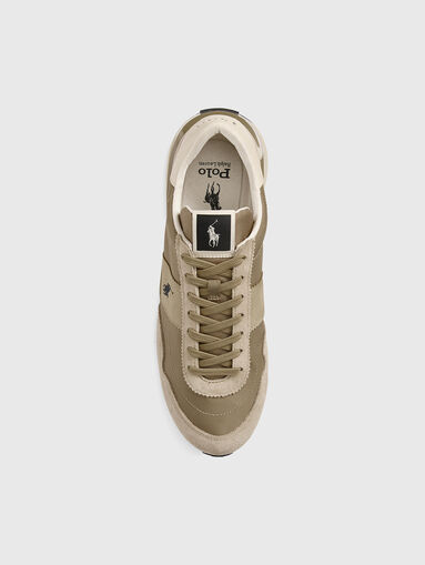 Sneakers with a logo detail - 5