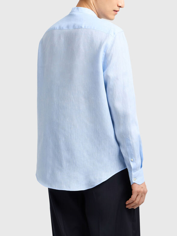 Linen shirt with long sleeves in blue - 3