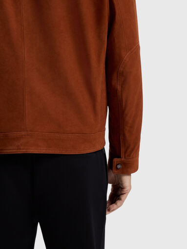 Suede jacket with a zip - 5