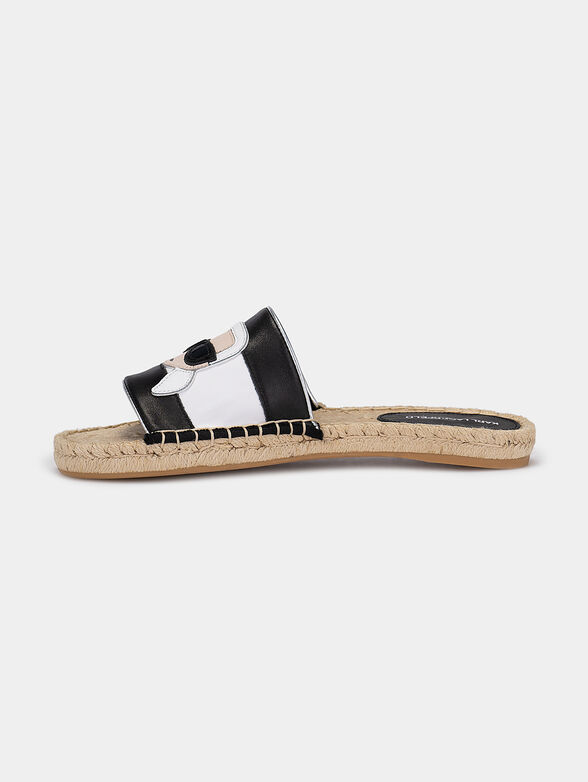 Slippers with logo accent - 5