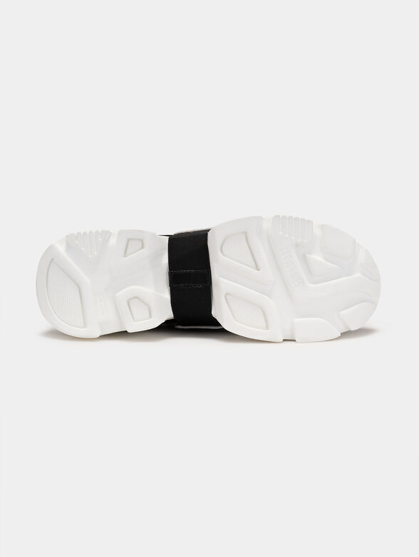 Sneakers with contrasting details - 5