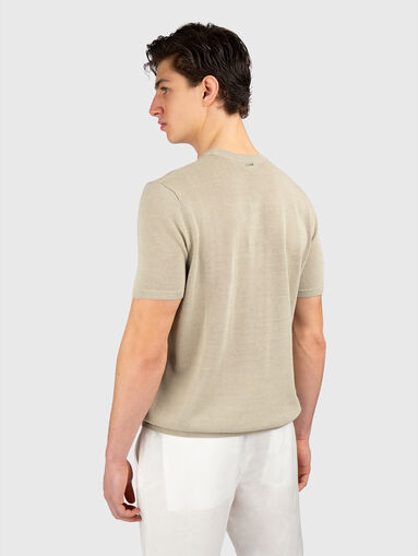 Sweater with short sleeves and an oval neckline - 3