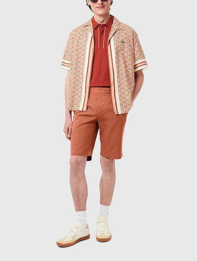 Shorts with logo embroidery in brown - 5