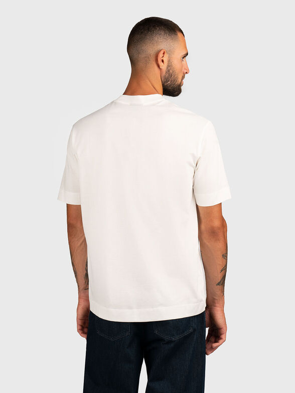 White T-shirt with oval neckline - 3