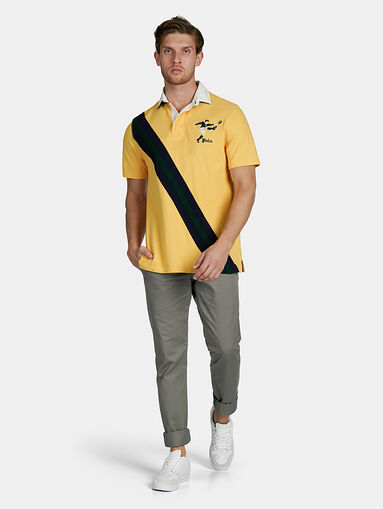 Polo shirt in yellow with accent strip - 5