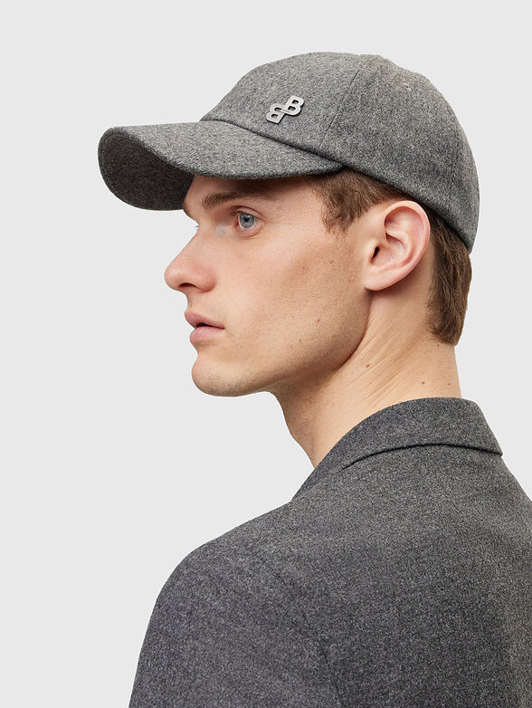 ZED cap with visor from wool blend - 2